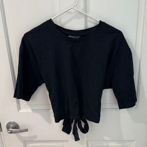 Universal Thread Tieback Shirt